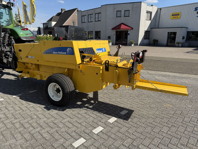 Square baler New Holland BC5060 Mini Balenpers
