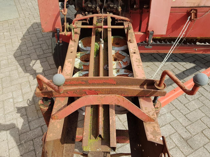 Square baler New Holland pers 276