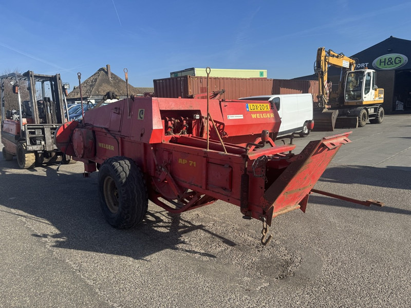 Square baler Welger AP71