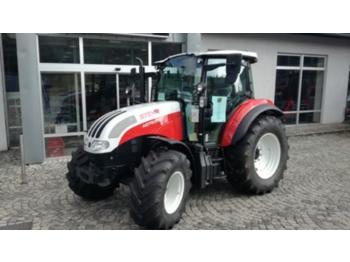 Farm tractor Steyr 4075: picture 1