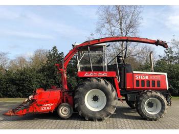 Forage harvester Steyr 8320: picture 1