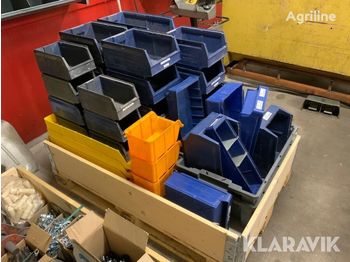  Pall med plastlådor ca 45st - storage equipment