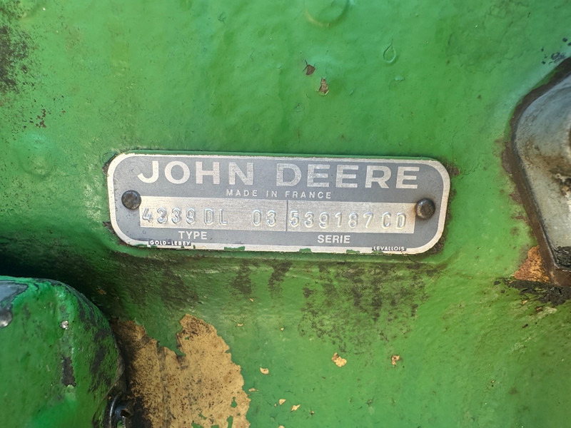 Straddle tractor John Deere 1640 4x4