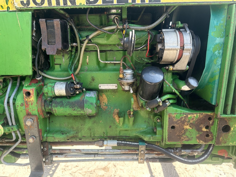 Straddle tractor John Deere 1640 4x4