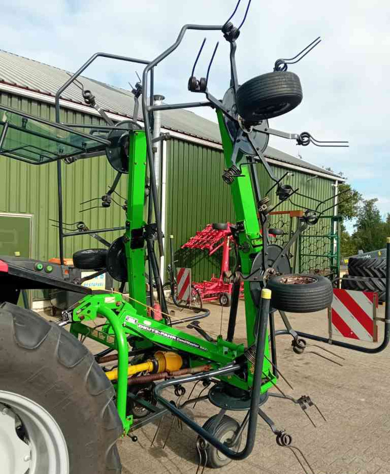 Tedder/ Rake Deutz-Fahr Condimaster 6821 schudder weidebouwmachines