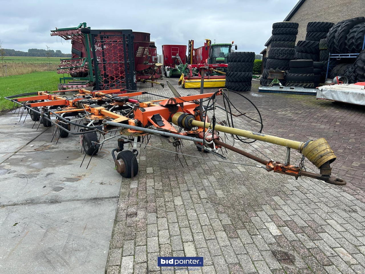 Tedder/ Rake Fella TH1300 Hydro