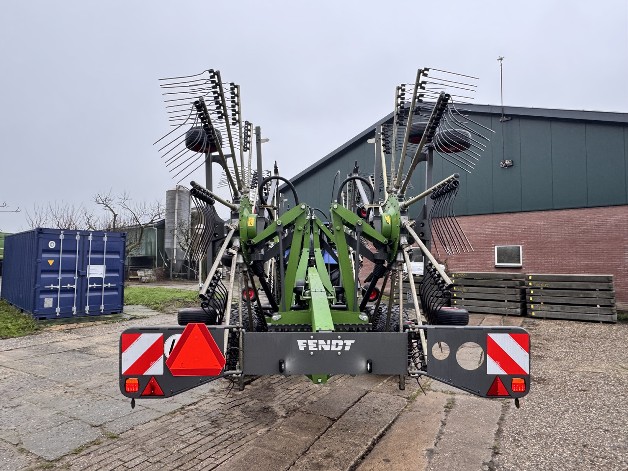 Tedder/ Rake Fendt Former 14055 Pro