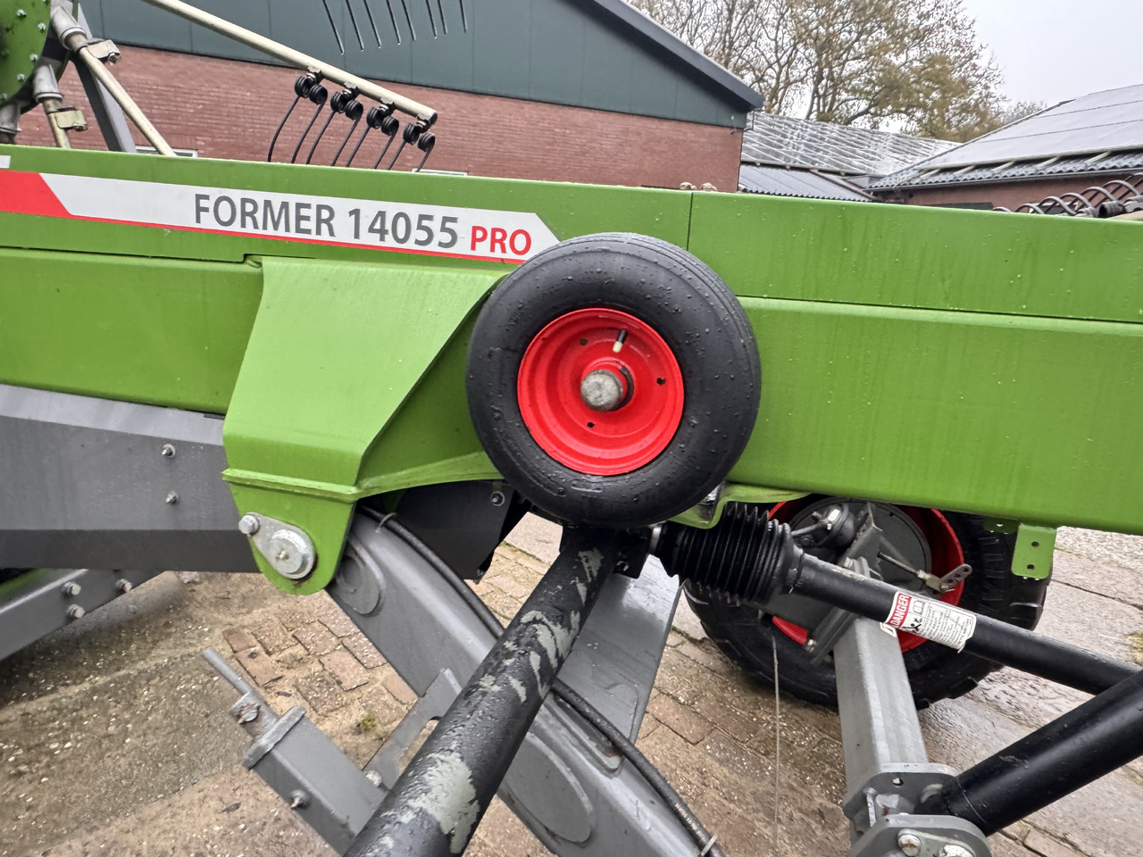 Tedder/ Rake Fendt Former 14055 Pro