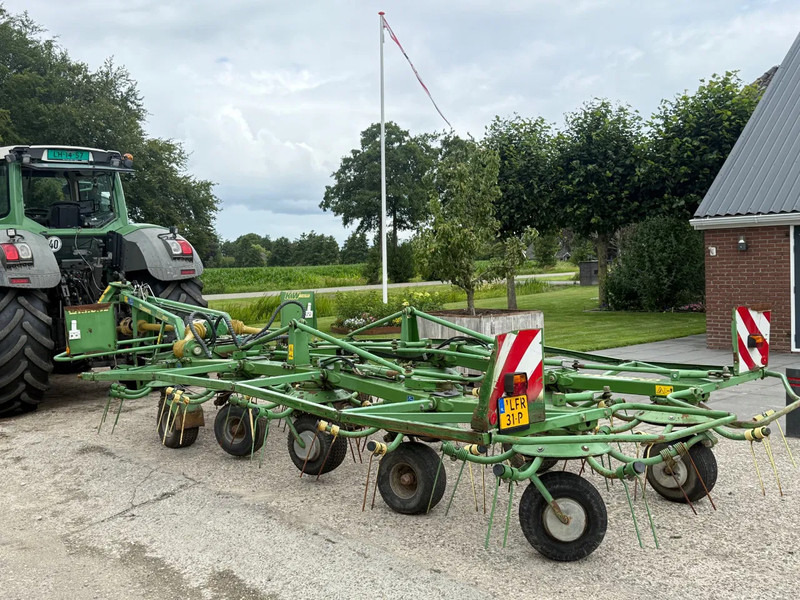 Tedder/ Rake Krone KWT 11.02 / 10 Trein model