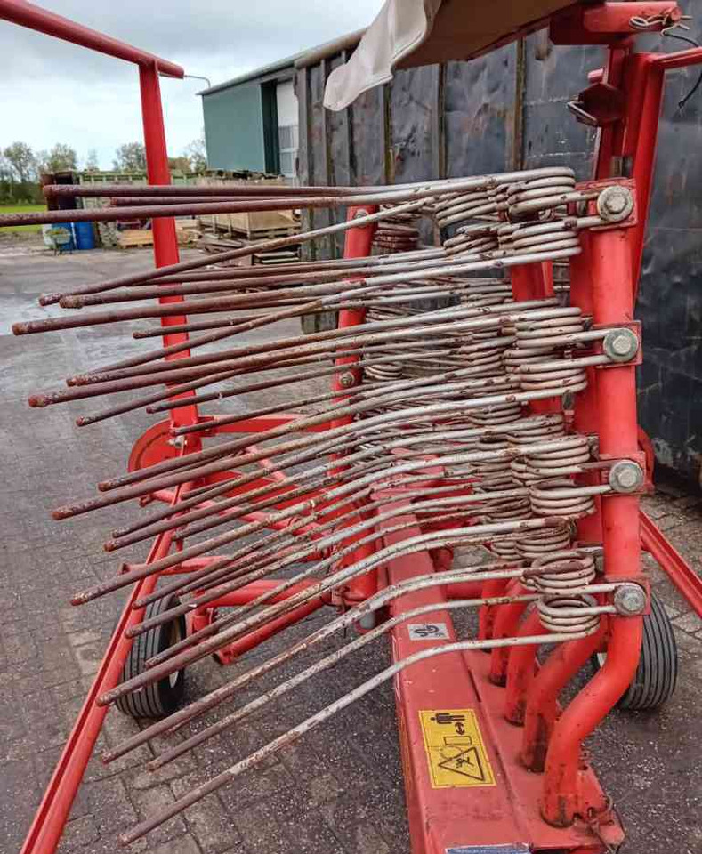 Tedder/ Rake Kuhn GA4101GM zwadhark *Verkocht/sold*
