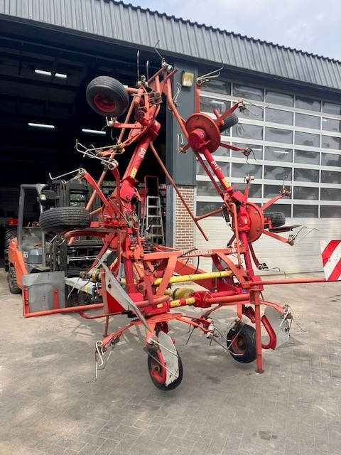 Tedder/ Rake LELY 675 tedder