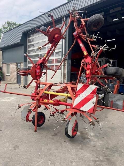 Tedder/ Rake LELY 675 tedder