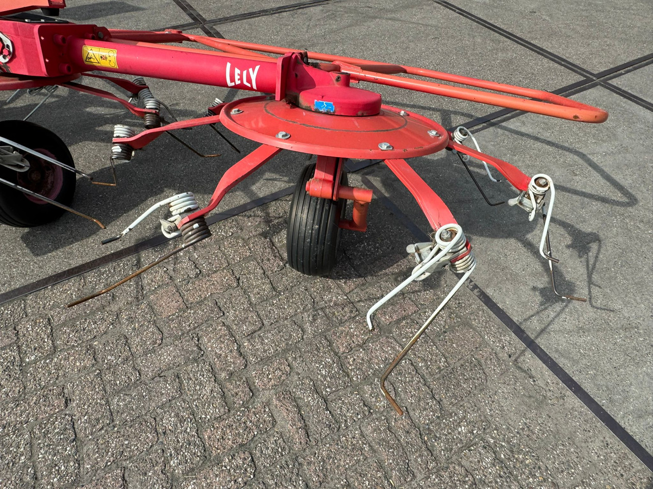Tedder/ Rake Lely Lotus 1020S