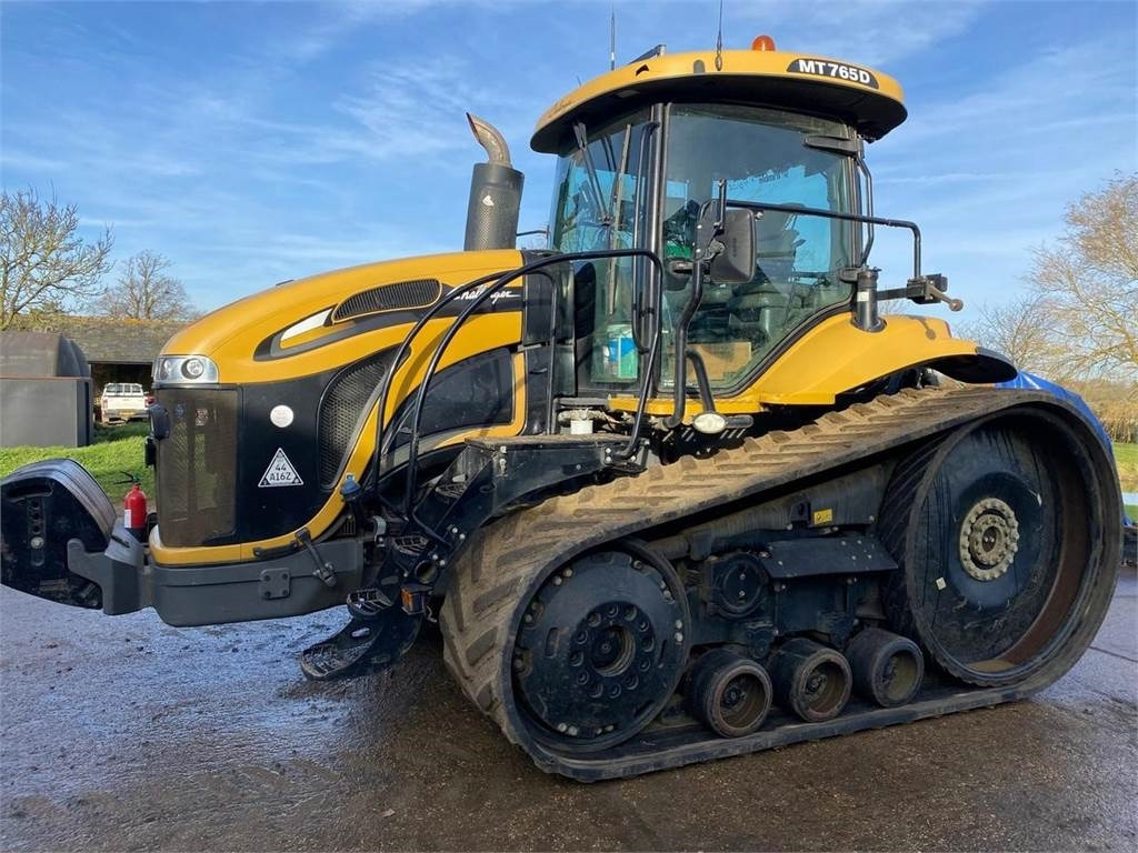 Tracked tractor Challenger MT 765D