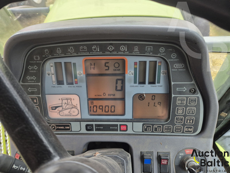 Tracked tractor Claas Challenger 55