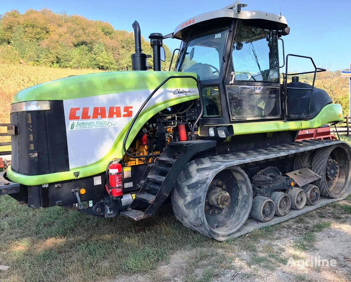 Tracked tractor Claas Challenger 85E