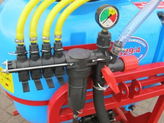 Tractor mounted sprayer Reinigings spuiten