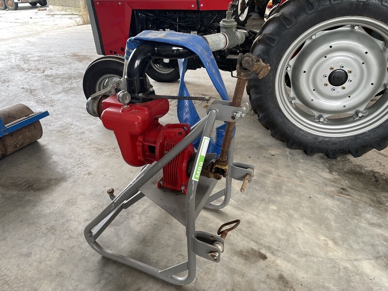 Tractor mounted sprayer WATERPOMP onbekent