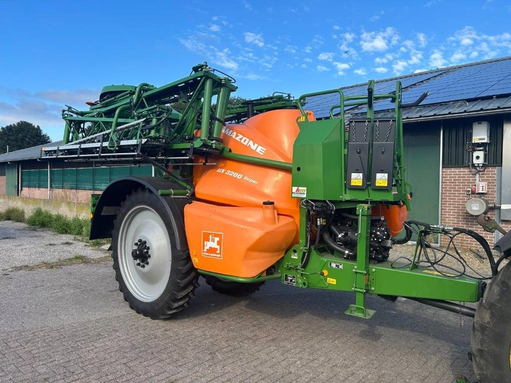 Trailed sprayer Amazone UX 3200 Super