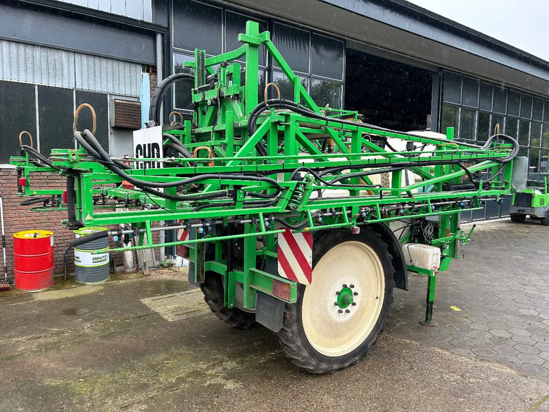 Trailed sprayer CHD veldspuit U1827