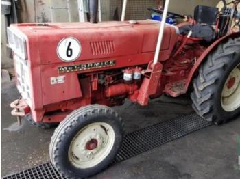 Farm tractor V 533: picture 1