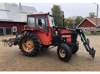 Farm tractor Valmet 604: picture 1