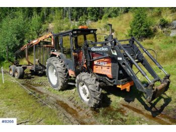 Farm tractor Valmet 705: picture 1