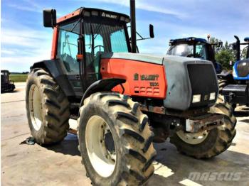 Farm tractor Valmet 8800: picture 1