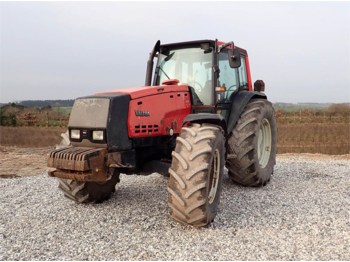 Farm tractor Valtra 8350-4: picture 1