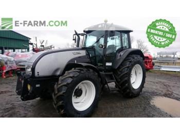 Farm tractor Valtra T130: picture 1