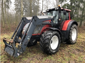 Farm tractor Valtra T152: picture 1