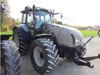 Farm tractor Valtra T160: picture 1