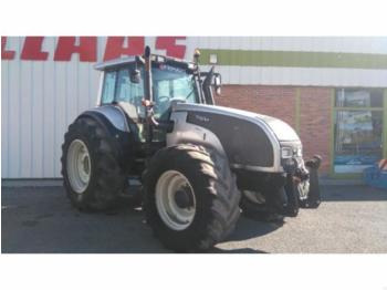 Farm tractor Valtra T 190: picture 1