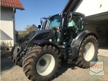 Farm tractor Valtra n174 v: picture 1