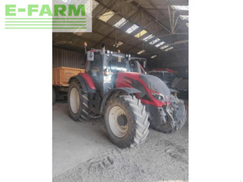 Farm tractor VALTRA T174