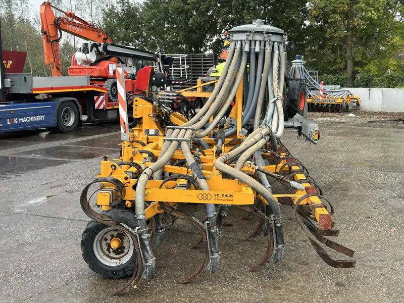 Agricultural machinery Veenhuis Terraject 300 8.10 Bouwlandbemester Injecteur