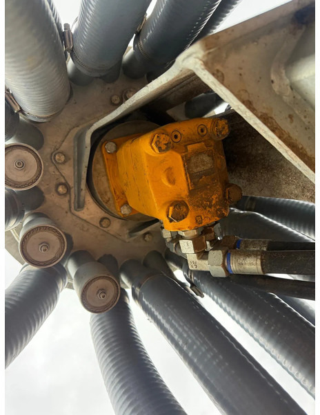 Agricultural machinery Veenhuis Terraject DISC 5.00 Schijvenegg Bemester Bouwlandinjecteur