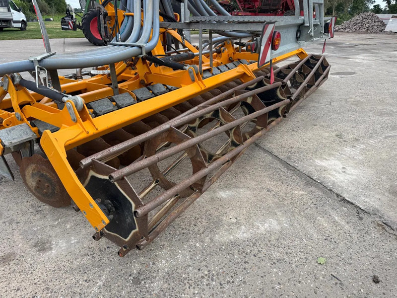 Agricultural machinery Veenhuis Terraject DISC 5.00 Schijvenegg Bemester Bouwlandinjecteur