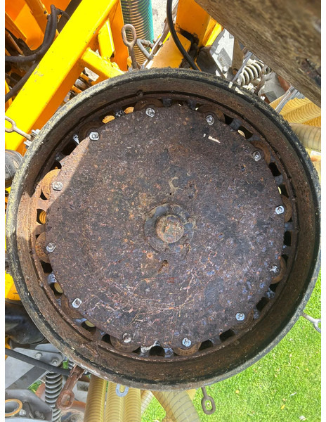 Agricultural machinery Veenhuis Veenhuis THDG 13500 13.5 m3 Hondegang tandem