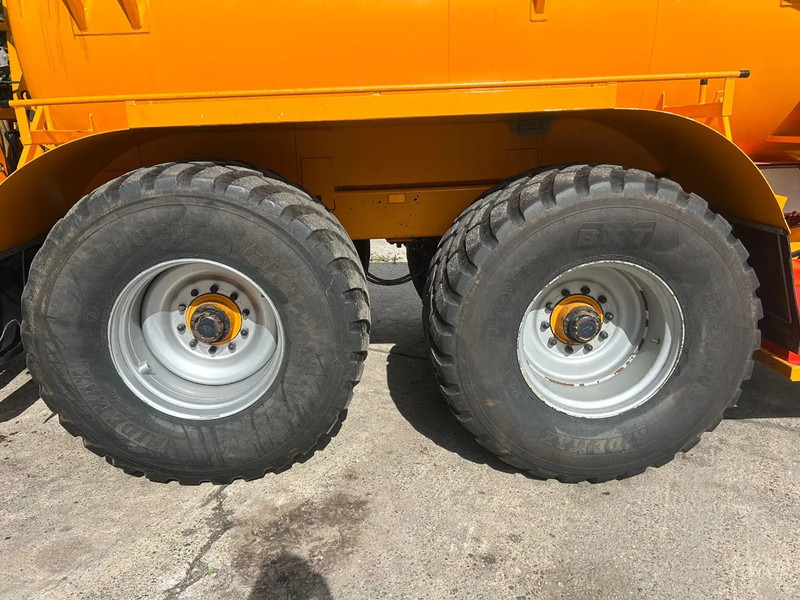 Agricultural machinery Veenhuis Veenhuis THDG 13500 13.5 m3 Hondegang tandem