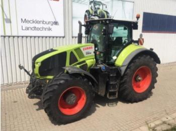 Wheel tractor CLAAS Axion 950
