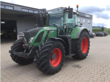 Wheel tractor Fendt 718 SCR Profi