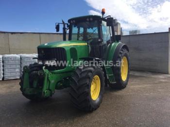 Wheel tractor John Deere 6620