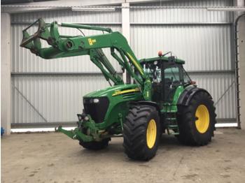 Wheel tractor John Deere 7920