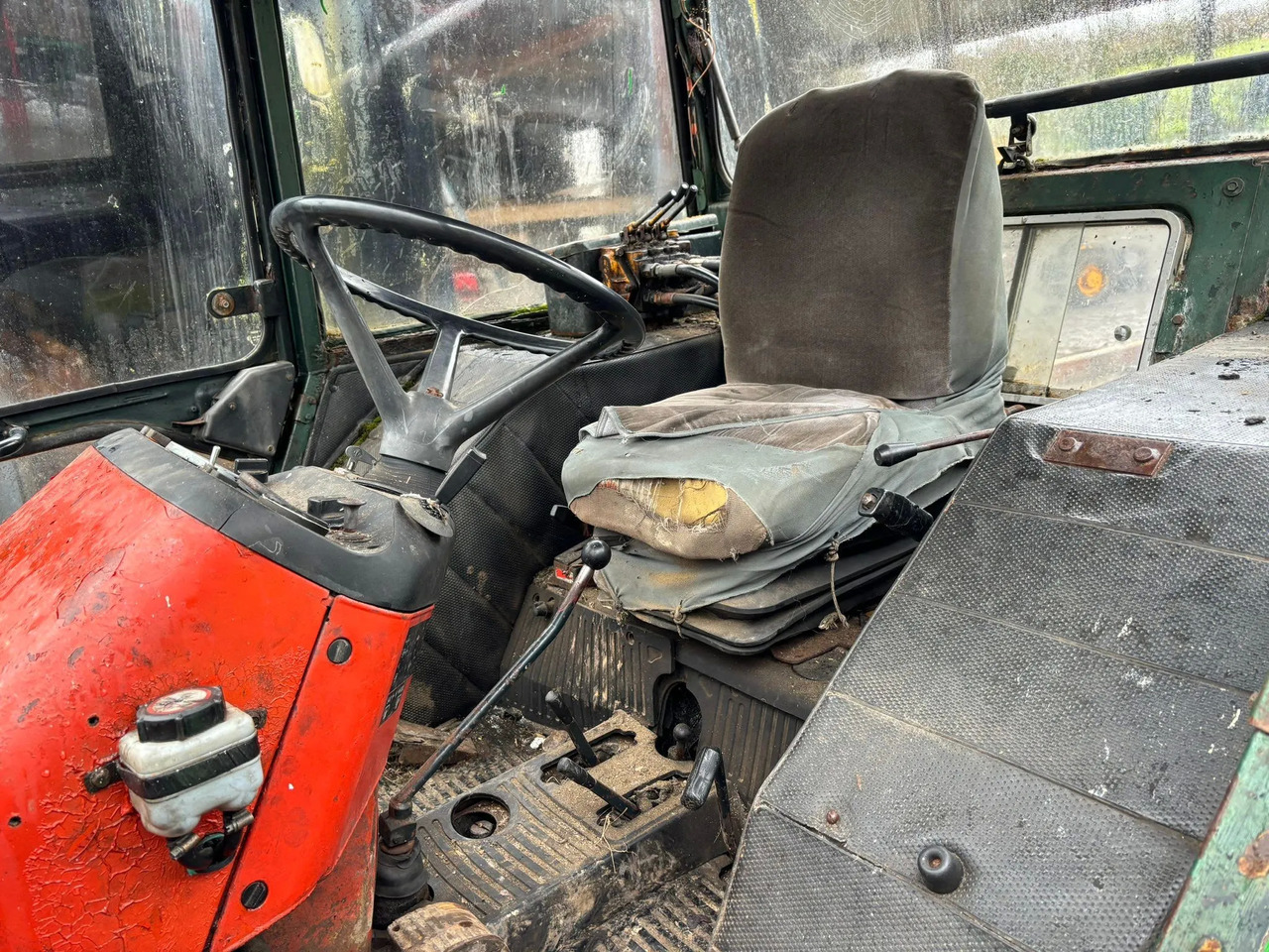 Farm tractor Zetor 10145: picture 7