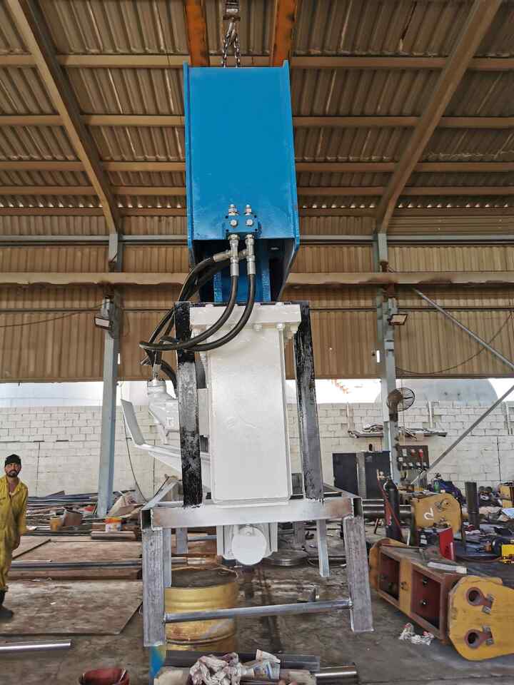 Hydraulic hammer for Crane AME Crane Vibratory Pile hammer: picture 8