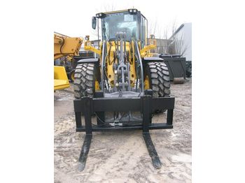New Forks BALAVTO HYDRAULIC PALLET FORKS for Loaders: picture 1