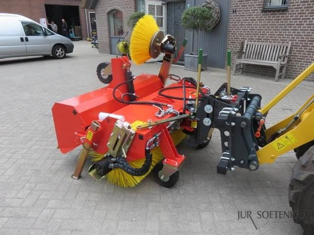 Broom ADLER K600/150 SWEEPER