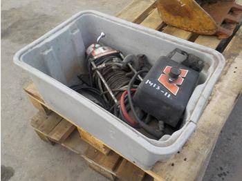 Winch M8000 Winch: picture 1