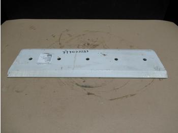 New Blade for Municipal/ Special vehicle New Holland 2438203: picture 1